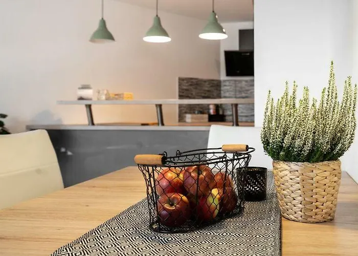 Old Town Luxury In Heart Of