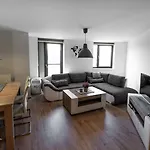 Apartment Old Town Luxury In Heart Of